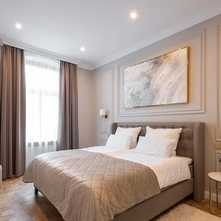 Aurum Suite - Luxurioeses City Apartment Wurzburg Exterior photo